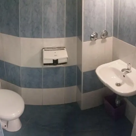 אכסניה City Hostel *